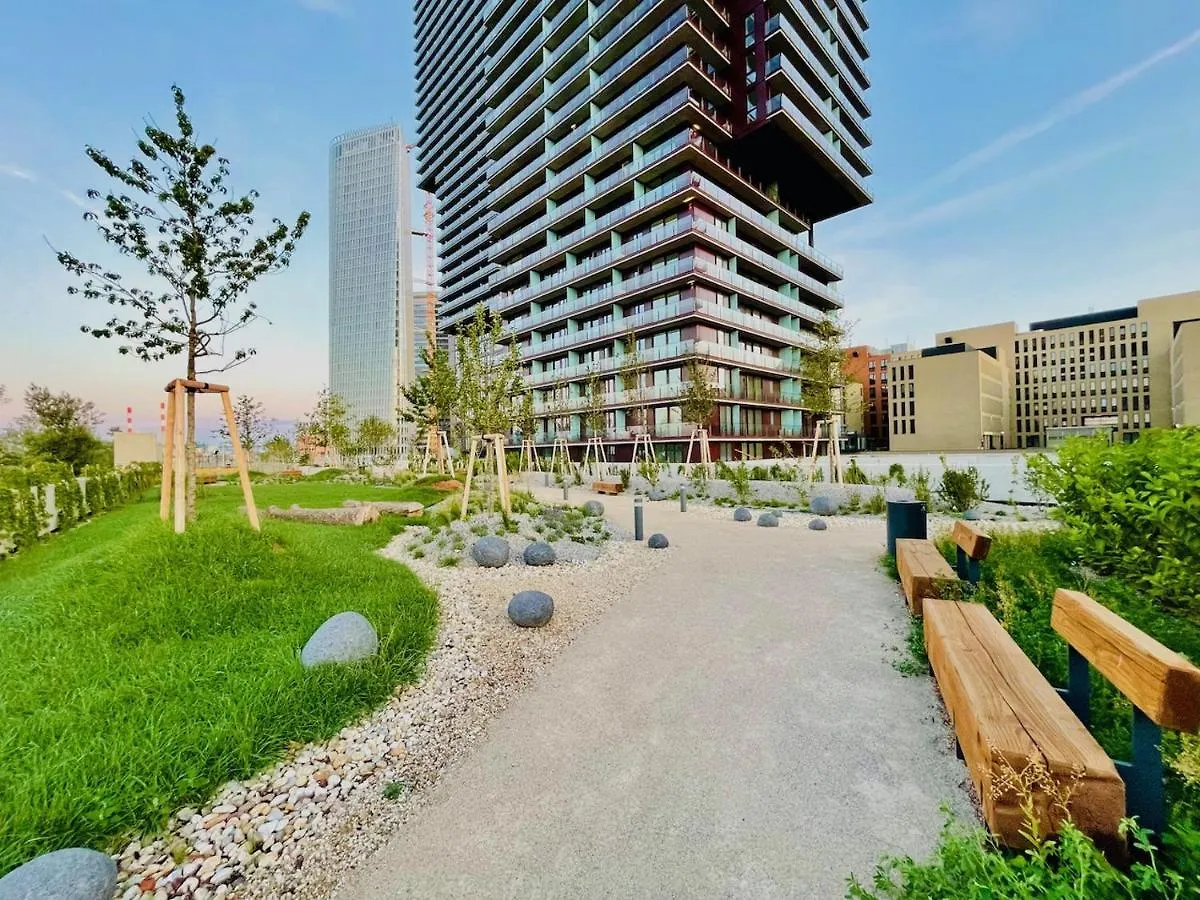 Triiiple Level 31 - Sonnenwohnen Apartment Mit Fantastischem Ausblick Und Parkplatz Vienna
