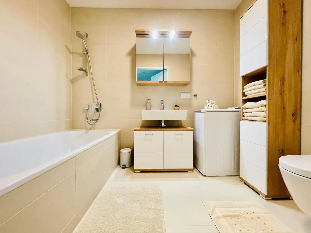 Triiiple Level 31 - Sonnenwohnen Apartment Mit Fantastischem Ausblick Und Parkplatz Vienna Austria